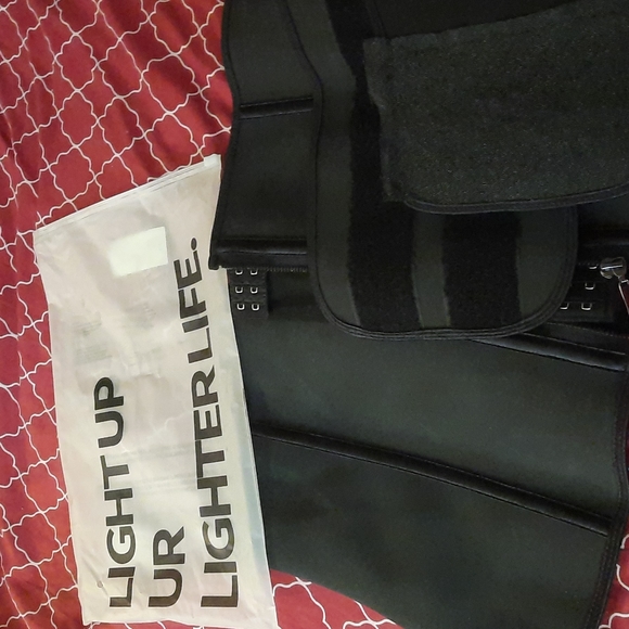 Other - 2x Waist Trainer